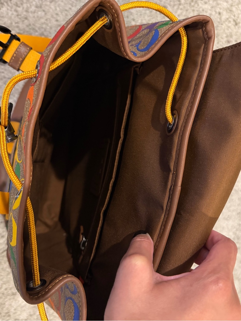 Coach pride medium backpack (2022) 🌈 - Picture 6 of 6